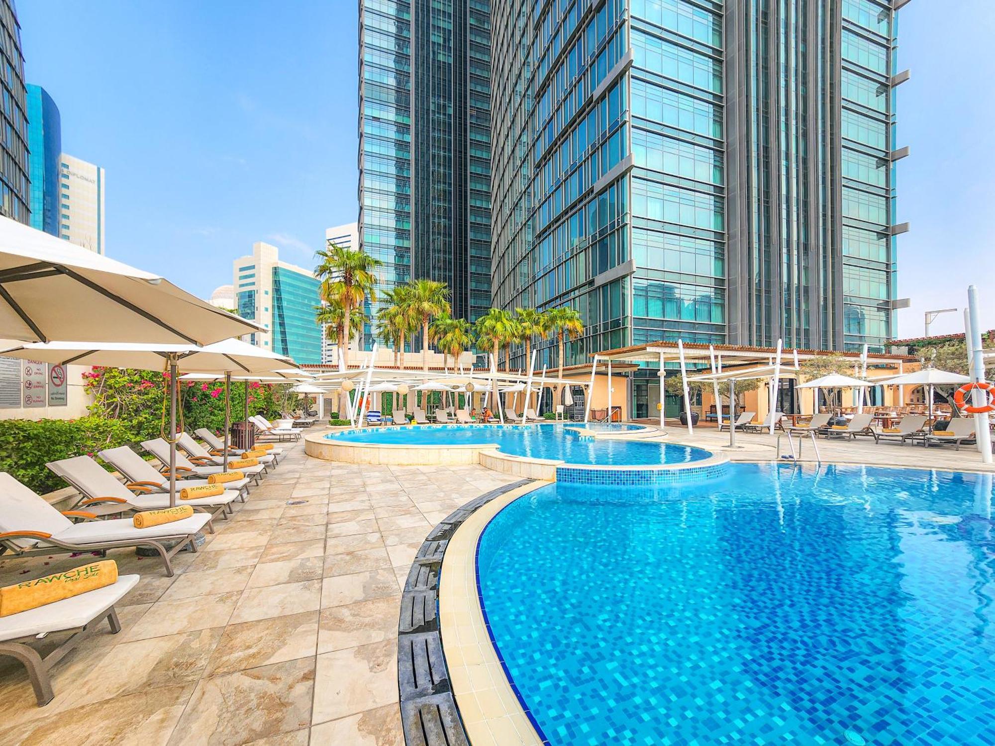 City Centre Rotana Doha Exterior photo The swimming pool at the hotel