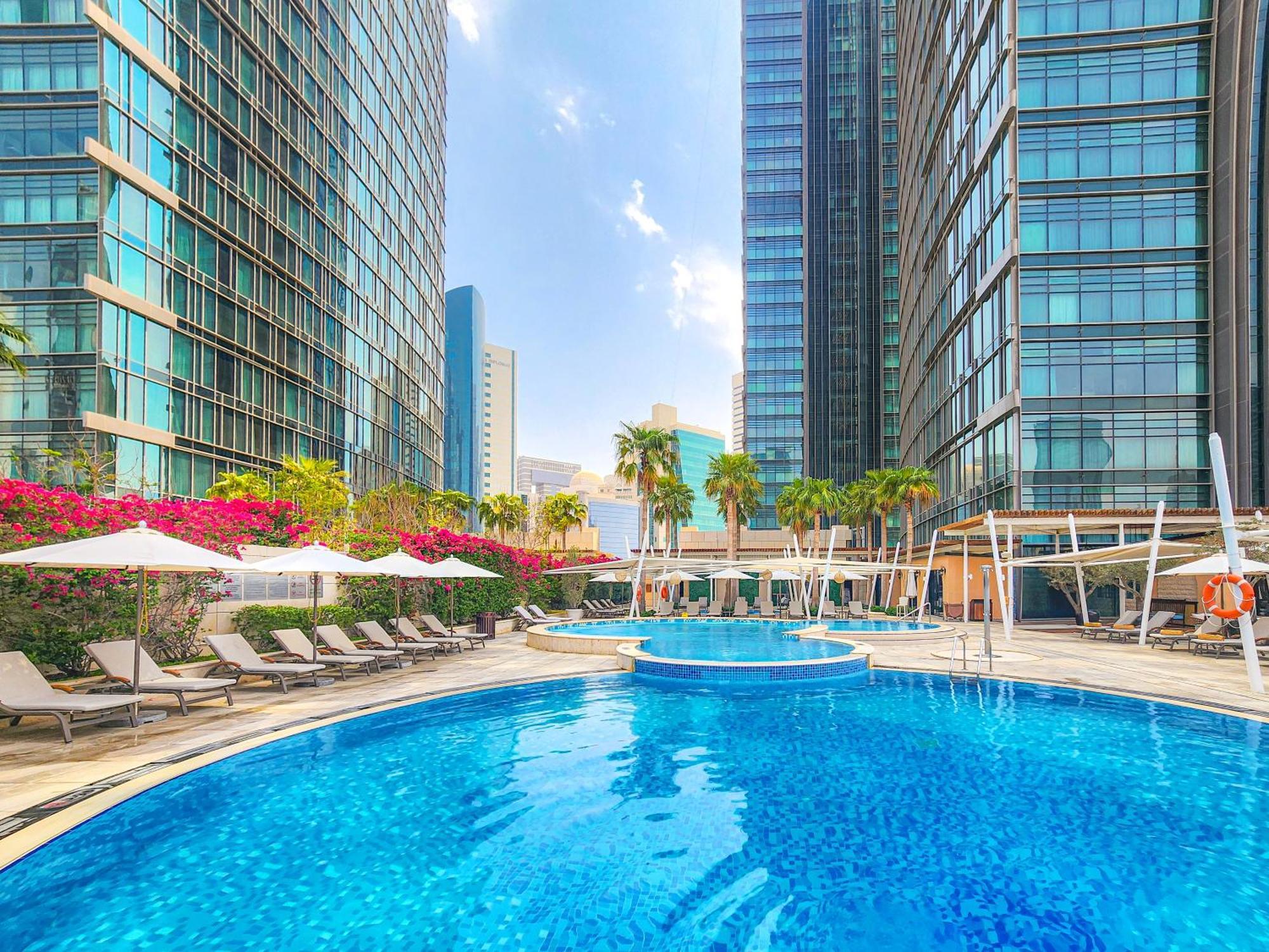 City Centre Rotana Doha Exterior photo The swimming pool at the hotel